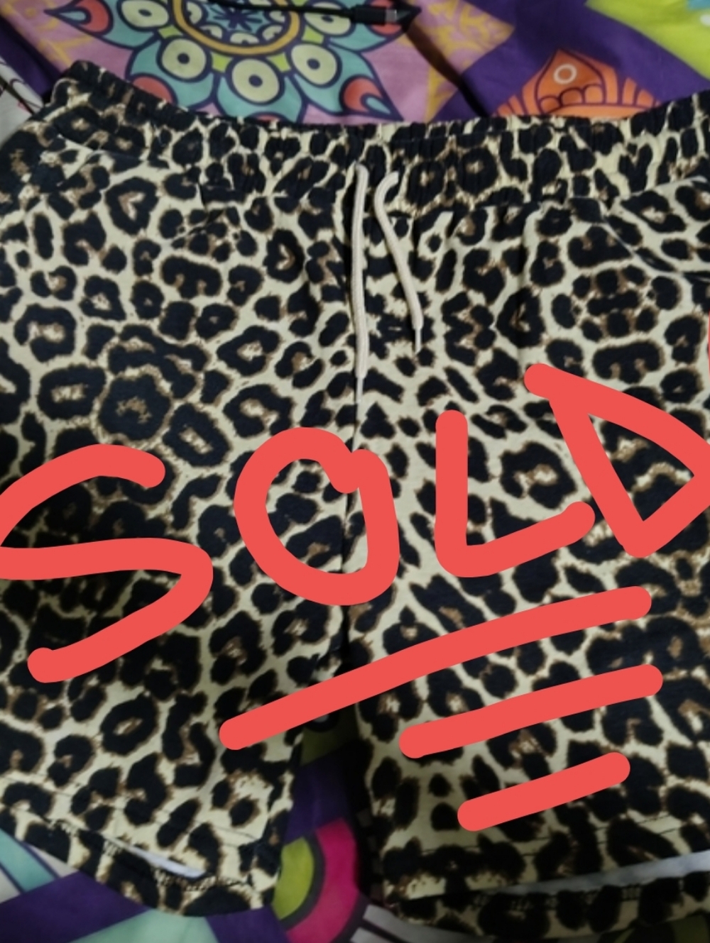 😲🔥  LEOPARD PRINT - Drawstring Sweat Shorts  ( NWOT ) - Unisex Shorts 💯